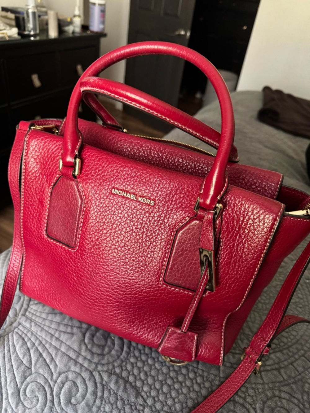 Michael Kors Selby Red Pebbled Leather Satchel with Gold Hardware - Picture 6 of 14
